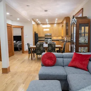  Appartement Chic 2br In Little Italy 2mins To Metro Canada